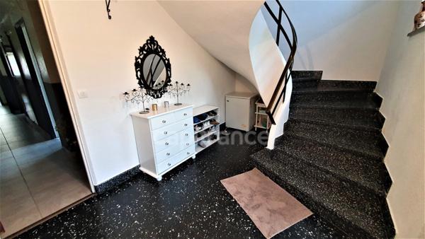 Maison à vendre 9 pièces LUXEUIL LES BAINS (70)