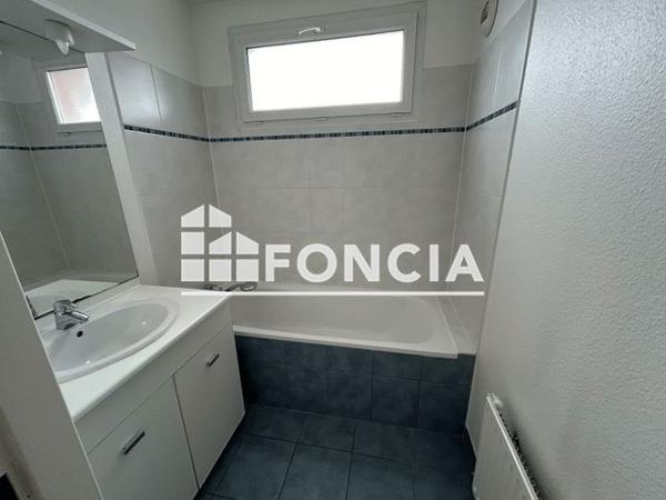 Location Appartement 2 pièces 49.19 m² - 14 RUE DES COTONNADES Pfastatt 68120