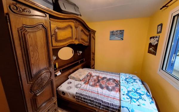 Maison à vendre    9 pièces •  Saint-Leu