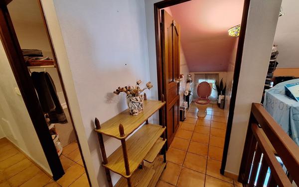 Maison à vendre    9 pièces •  Saint-Leu