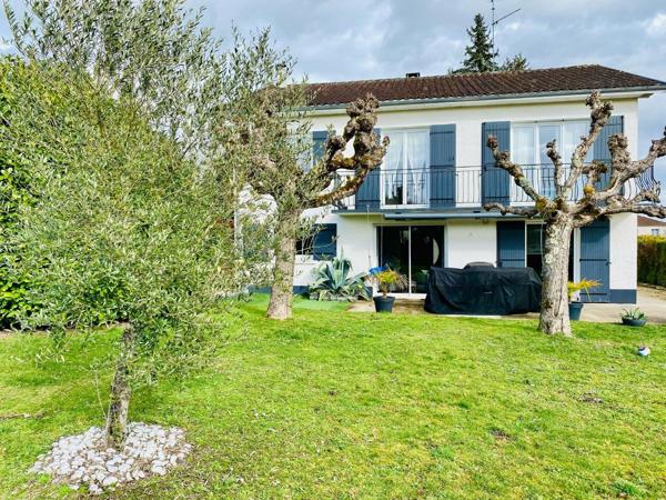Maison rénovée proche commodités avec jardin. Trelissac