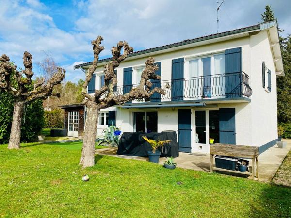 Maison rénovée proche commodités avec jardin. Trelissac