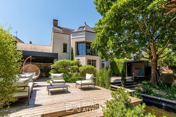 L’élégante demeure de charme et son jardin paysager