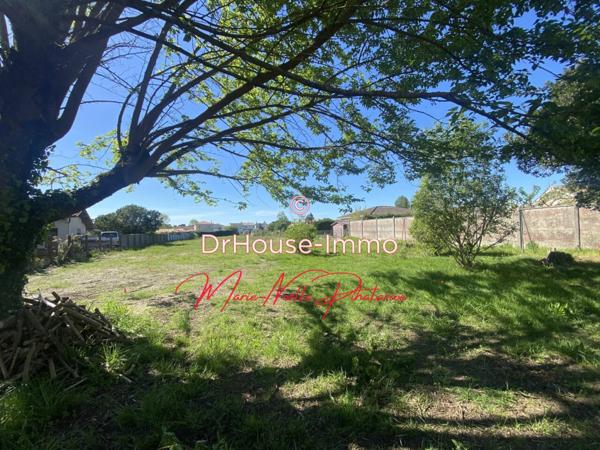 Terrain à vendre de 1 051 m²