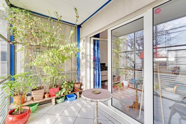 Paris (75019) Beau 3 pièces avec balcon/jardin d'hiver donnant sur jardin au calme