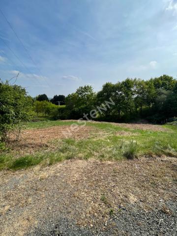 Vente agréable terrain à bâtir à Montval-sur-Loir (72500)