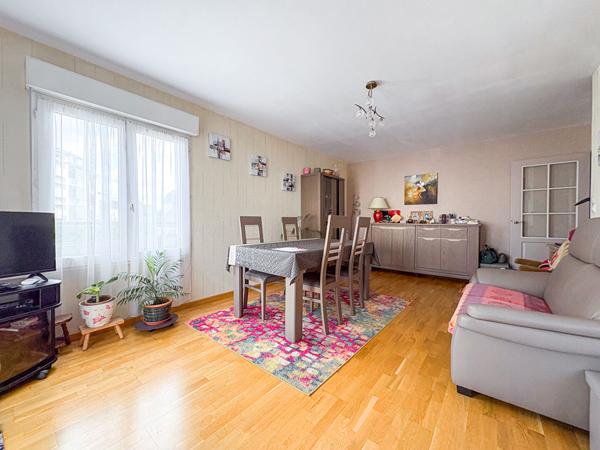 ANGERS : Lafayette / Gare : appartement 2 chambres avec garage boxé, cave et balcon !