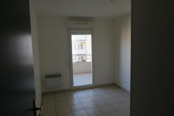 SETE T3 ASCENSEUR + TERRASSE +PARKING