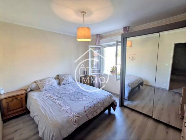 PRIGRONRIEUX: Maison beaux volumes de 122m² avec jardin