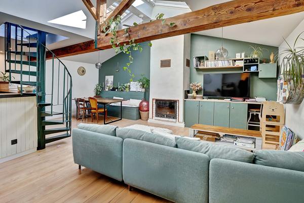 Fontaines-sur-Saône (69270) F3 de charme 78,57m2 plein centre-ville Terrasse