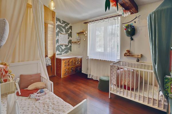 Fontaines-sur-Saône (69270) F3 de charme 78,57m2 plein centre-ville Terrasse