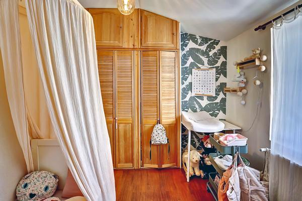 Fontaines-sur-Saône (69270) F3 de charme 78,57m2 plein centre-ville Terrasse