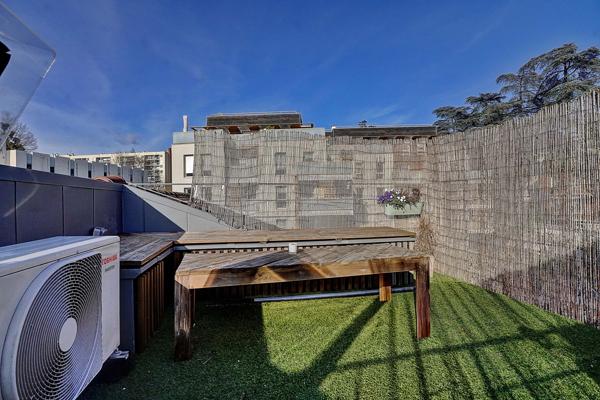 Fontaines-sur-Saône (69270) F3 de charme 78,57m2 plein centre-ville Terrasse