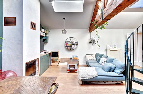 Fontaines-sur-Saône (69270) F3 de charme 78,57m2 plein centre-ville Terrasse