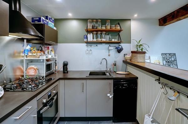 Fontaines-sur-Saône (69270) F3 de charme 78,57m2 plein centre-ville Terrasse