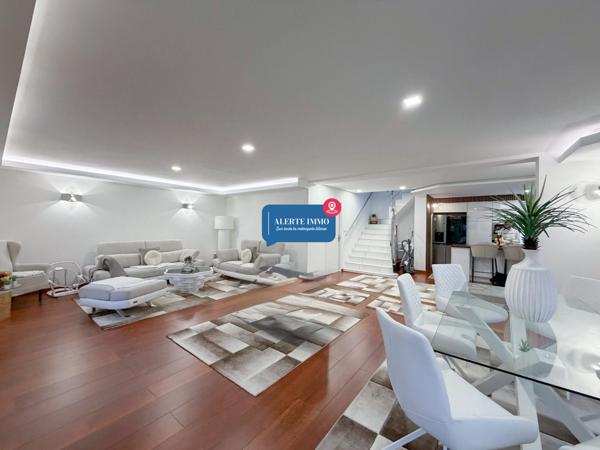 Maison individuelle, entièrement rénovée de 111 m2 sur une parcelle de 400 m2, 3 ch, grand parking