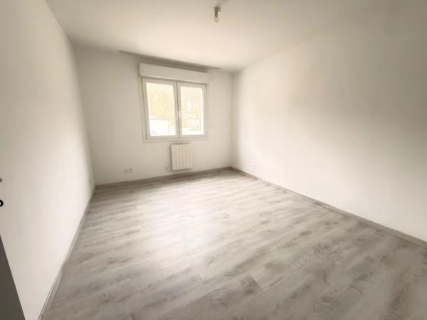 Appartement à louer 3 pièces NOGENT SUR OISE (60)