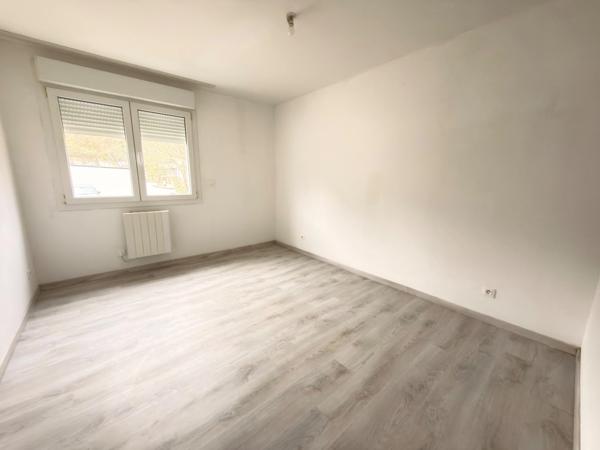 Appartement à louer 3 pièces NOGENT SUR OISE (60)