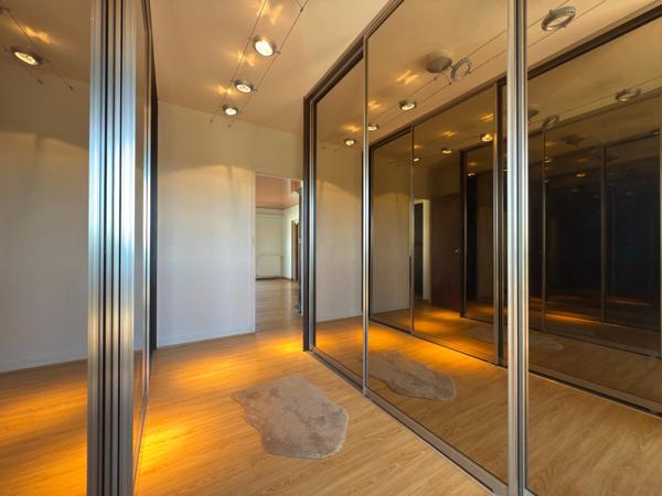 Maison 300 m² 9 piéces avec jardin secteur condat LIBOURNE (33)