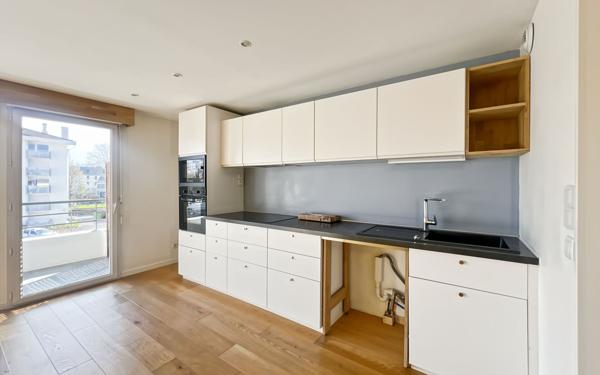 Appartement à louer    3 pièces • 74,70 m2 Collonges-sous-Salève