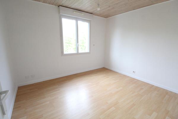 Maison - 6 pièces - 150 m²