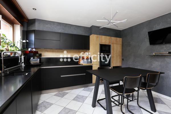 Maison 5 pièces - 166 m²