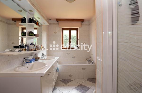 Maison 5 pièces - 166 m²