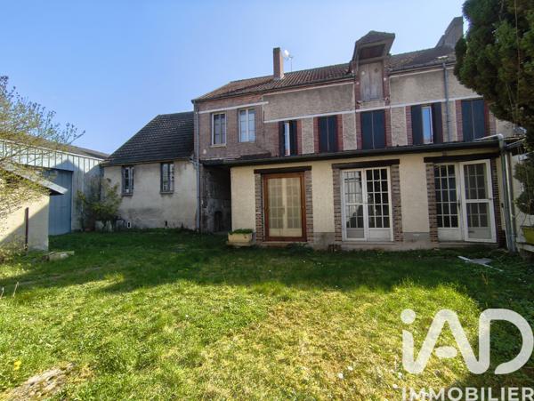 Maison à vendre 11 pièces 247 m² Romilly-sur-Seine