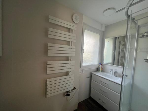 - 91300 - MASSY - APPARTEMENT T3 - LUMINEUX - GARE MASSY - TGV - RER B - CAVE- PARKINGS - RENTABILITE LOCATIF 7%