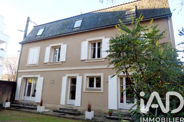 Maison à vendre 13 pièces 423 m² Poitiers