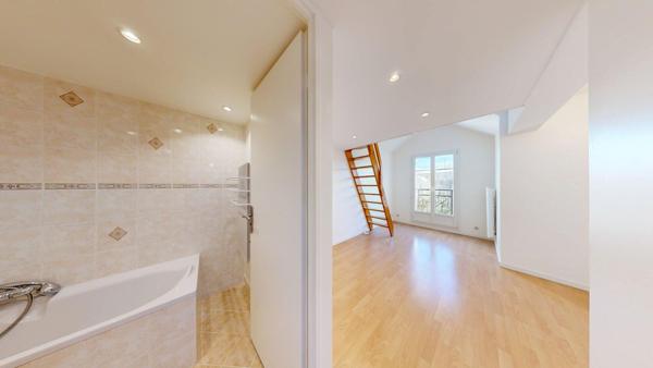 EXCLUSIVITE coeur de ville de Vauréal 7 pièce(s) 173m² habitables (130m² loi carrez)