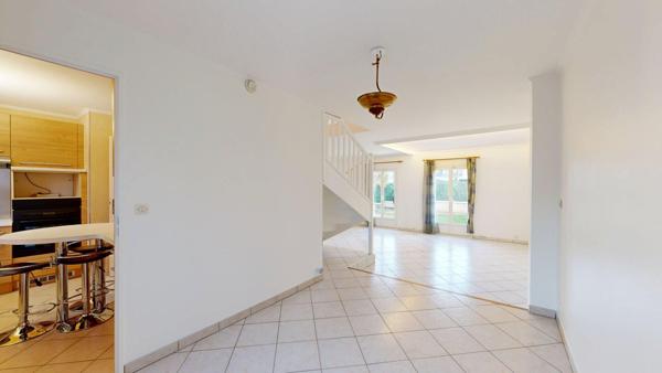 EXCLUSIVITE coeur de ville de Vauréal 7 pièce(s) 173m² habitables (130m² loi carrez)