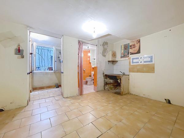 Maison de village hors copropriété, 72m2 habitables, 4 pièces, 3 chambres et balcon