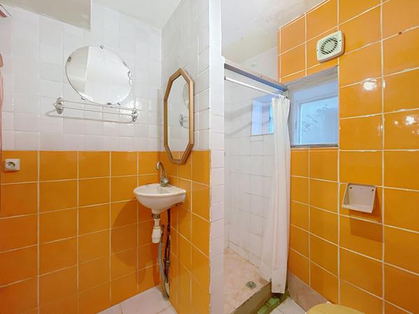 Maison de village hors copropriété, 72m2 habitables, 4 pièces, 3 chambres et balcon