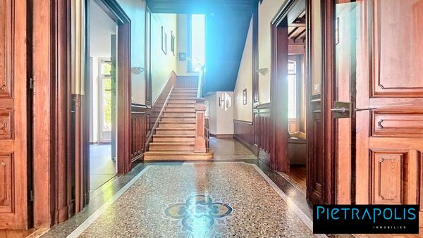 MAISON BOURGEOISE - Centre ville - 261 m² - 6 chambres - garage