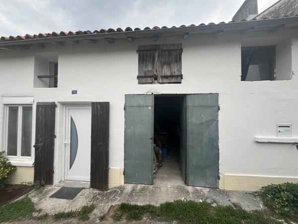 Maison à vendre |  Saint-Jean-d'Angély |  3 pièces | 72 m²