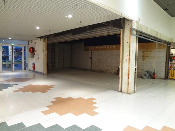 Dpt Saône et Loire (71), à vendre CHALON SUR SAONE Local commercial emplacement N°1