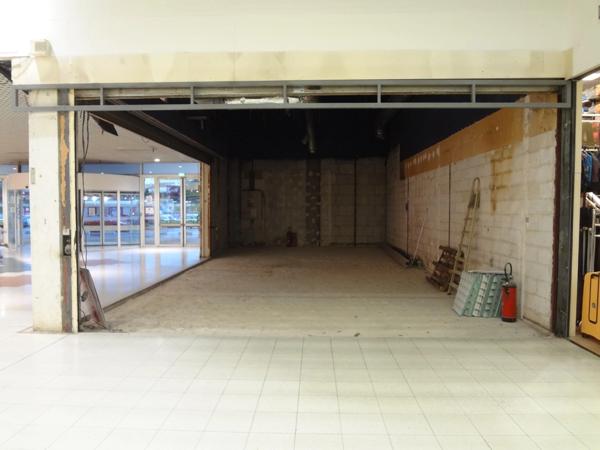 Dpt Saône et Loire (71), à vendre CHALON SUR SAONE Local commercial emplacement N°1