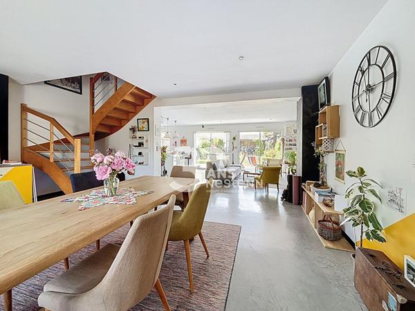 Maison ancienne rénovée à vendre à Sainte-Gemmes-sur-Loire - belle pièce de vie lumineuse - 3 chambres aux Portes d'Angers