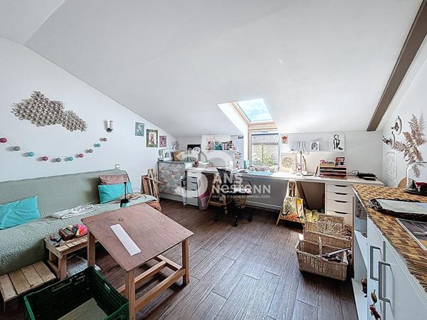 Maison ancienne rénovée à vendre à Sainte-Gemmes-sur-Loire - belle pièce de vie lumineuse - 3 chambres aux Portes d'Angers