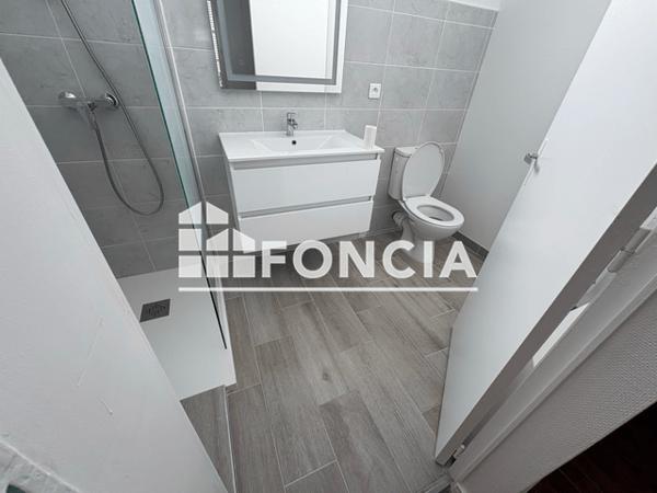 Location Maison 3 pièces 45.26 m² - 4 PLACE DU BASTION Saintes 17100