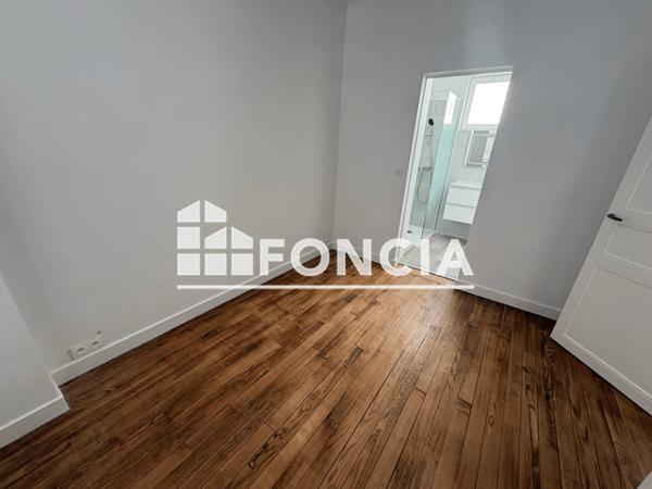 Location Maison 3 pièces 45.26 m² - 4 PLACE DU BASTION Saintes 17100