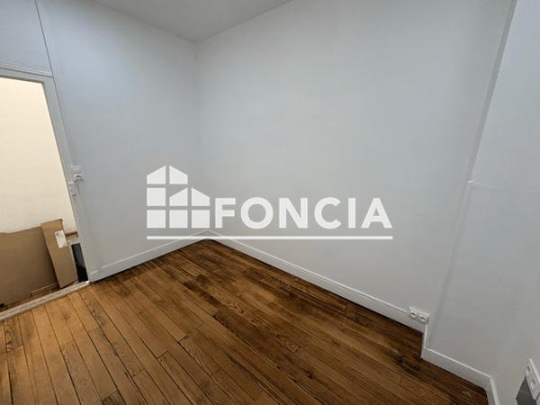 Location Maison 3 pièces 45.26 m² - 4 PLACE DU BASTION Saintes 17100