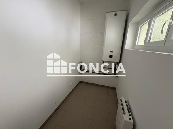 Location Maison 3 pièces 45.26 m² - 4 PLACE DU BASTION Saintes 17100