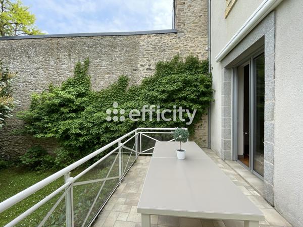 Maison 10 pièces - 222 m²