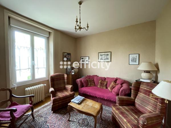 Maison 10 pièces - 222 m²