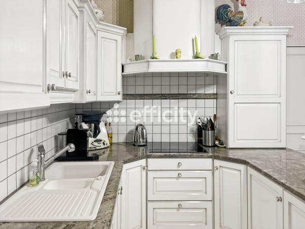 Maison 10 pièces - 222 m²
