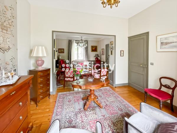 Maison 10 pièces - 222 m²
