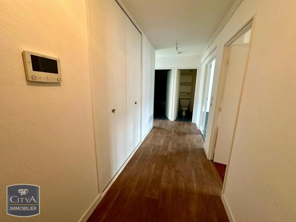 Appartement à louer 3 pièces 73.83m² Châteauroux (36000)