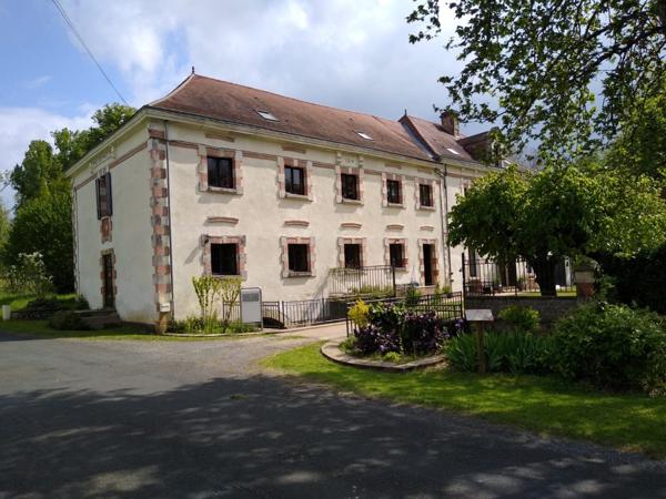 Belle bâtisse historique Saint medard d excideuil